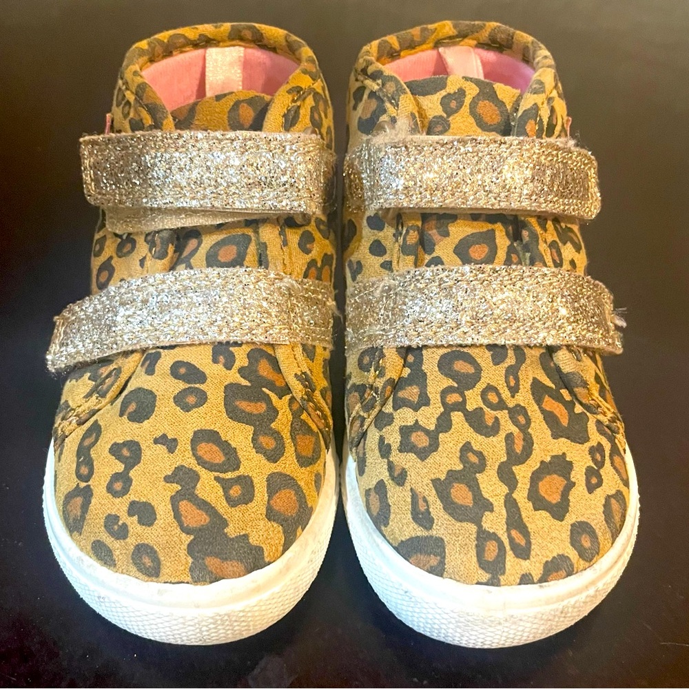 Leopard high tops toddler size 6